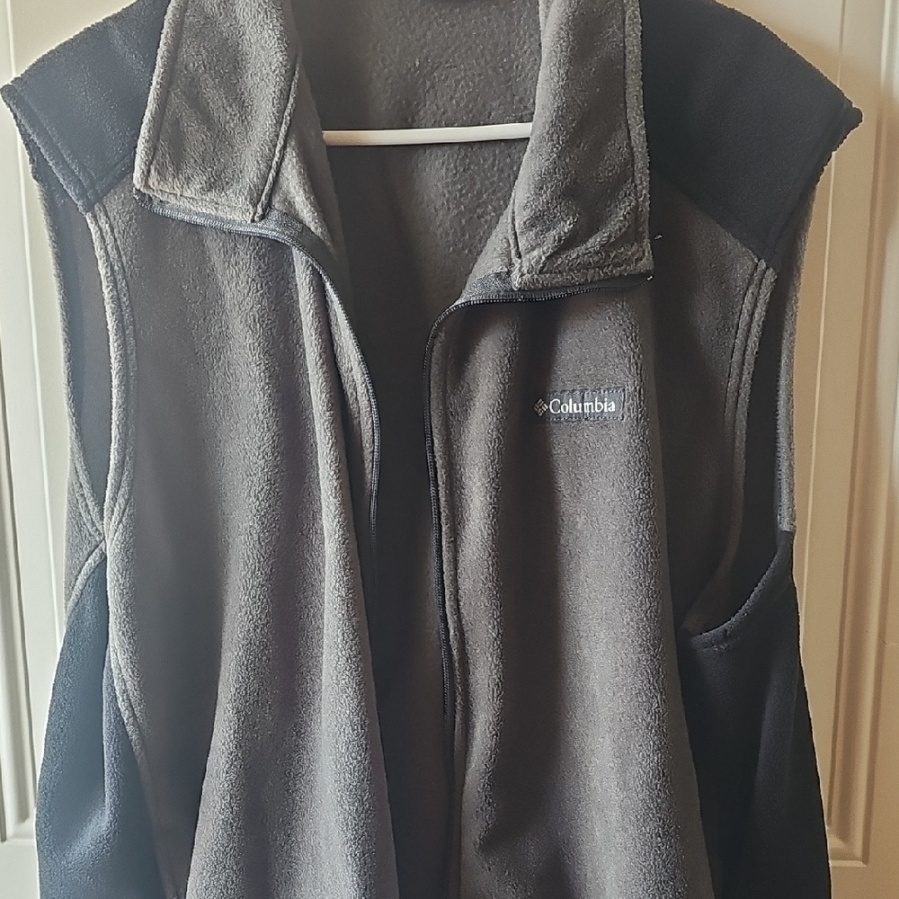 Columbia Two-Tone Fleece Vest